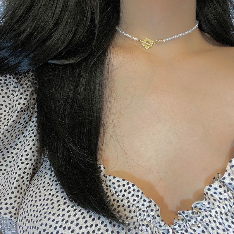 Dây Chuyền Mặt Bông Hoa Nhỏ Đính Ngọc Trai