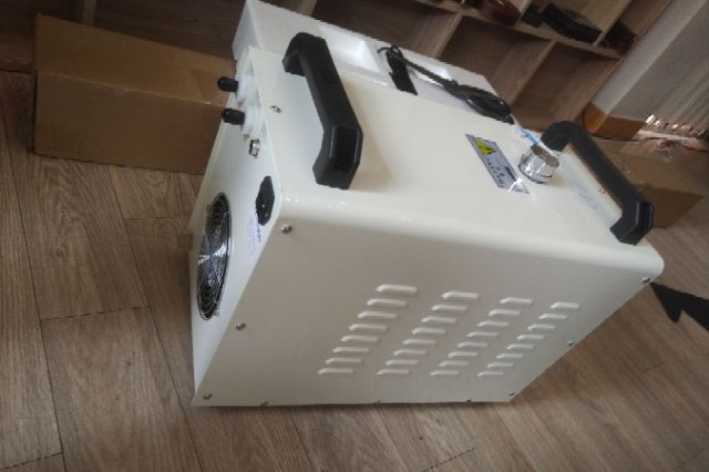 Máy làm mát bóng laser co2 chiller 3000w