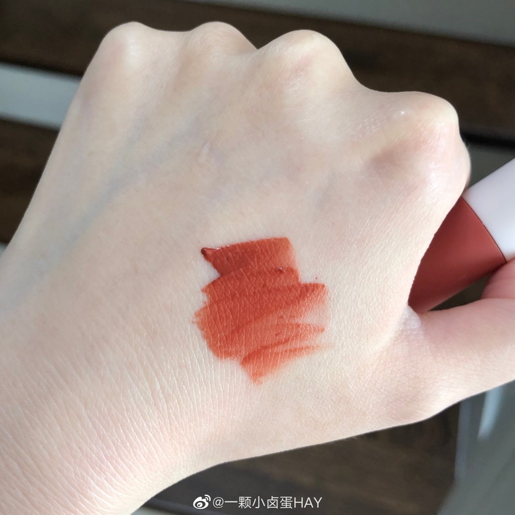 Son Kem Lì RARE BEAUTY Lip Souffle Matte Lip Cream màu Brave | BigBuy360 - bigbuy360.vn