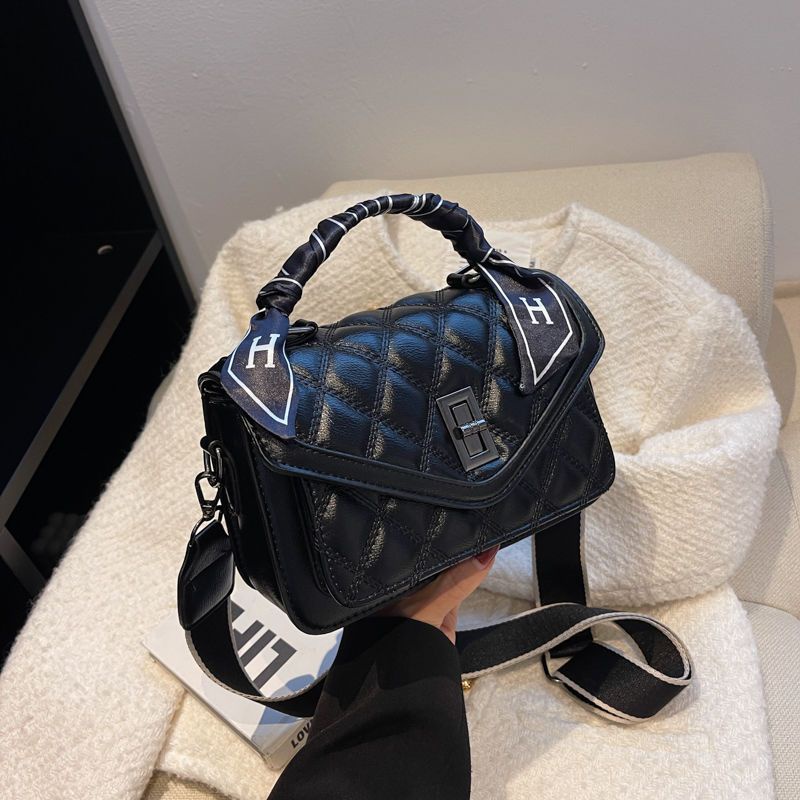 Túi Đeo Vai Sức Chứa Lớn Thời Trang Mới 2022 Dành Cho Nữ Dễ Phối Đồ