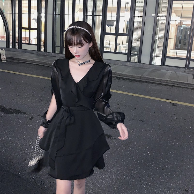 Đầm dáng xòe tay dài mini Emilyshop