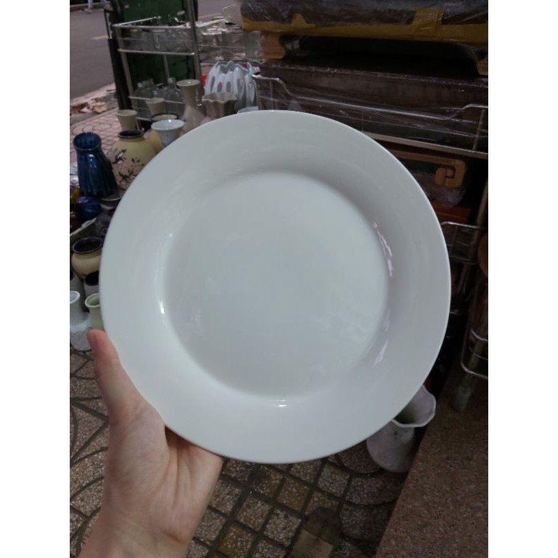 Đĩa sứ cạn 22cm