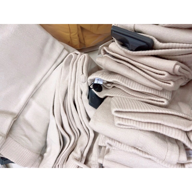 Quần len zara dư xịn