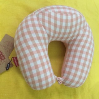 Gối chữ u muji