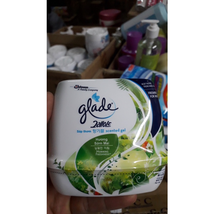 Sáp thơm khử mùi Glade 180g