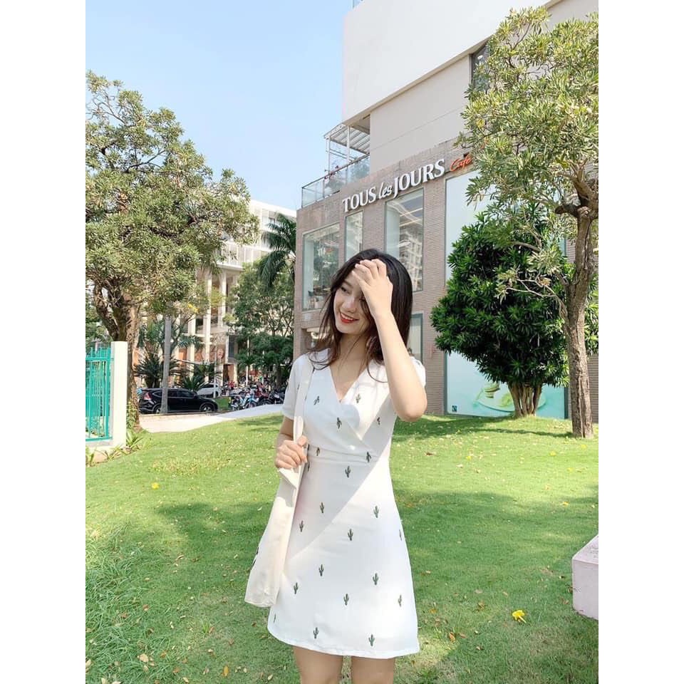 Đầm trắng xương rồng đắp chéo | BigBuy360 - bigbuy360.vn