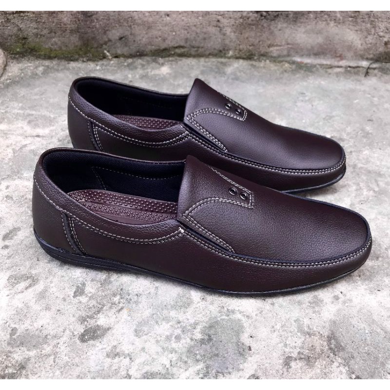 Giày lười nam phom đẹp, da mềm, mã GM12, size từ 39-44, màu nâu, mẫu mới nhất hiện nay