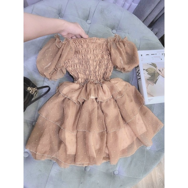 RẺ VÔ ĐỊCH Đầm Xoè Lưới Chấm Bi Cúp Ngực Nổi Cục Bông Tay Phồng Tầng