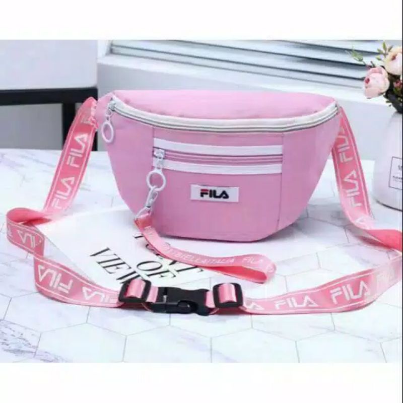 Túi đeo hông FILA 3 màu đen hồng trắng