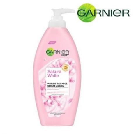 GARNIER SAKURA WHITE BODY LOTION 400 ml (Kem dưỡng trắng da)