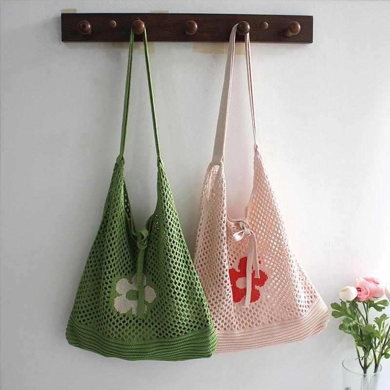 Túi Đeo Vai Bằng Tre Đan Phối Lưới Họa Tiết Hoa Rỗng Nhỏ Xinh Thời Trang Đi Biển Mùa Hè Cho Nữ
