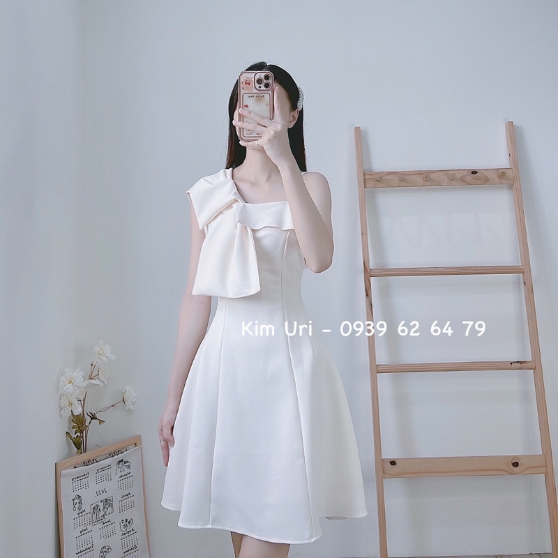 [Sẵn] Đầm thiết kế lệch vai nơ dáng xoè 3 màu form xoè xinh xắn
