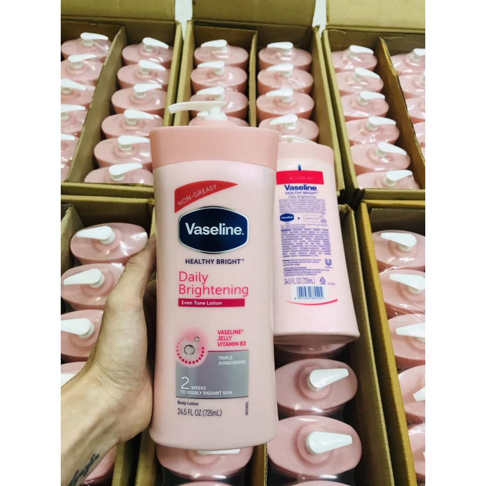 Sữa dưỡng thể VASELINE Daily Brightening Body Lotion 725ml (chai màu hồng) dưỡng trắng toàn thân