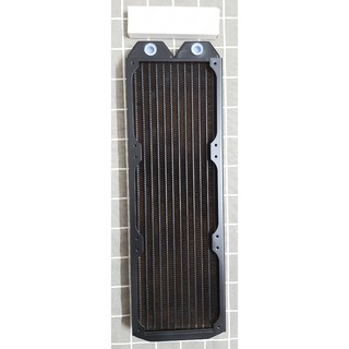 Két tản nhiệt nước Radiator