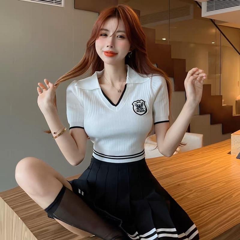 ÁO CROPTOP PHỐI VIỀN LOGO XINH ĐẸP Á ALOHASHOP91
