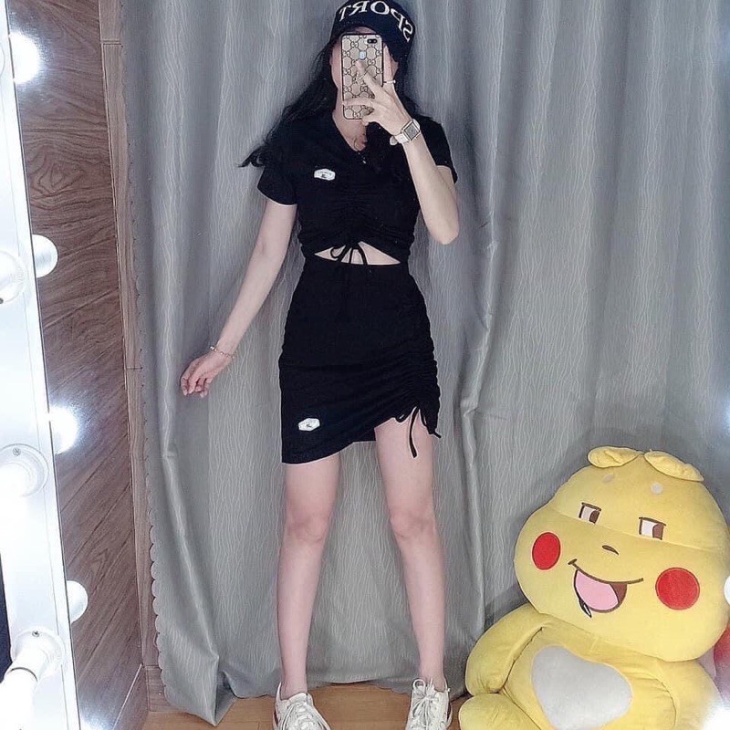 Set crop Logo + chân váy rút dây