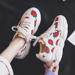 Giày ulzzang độn đế quả dâu hot hit