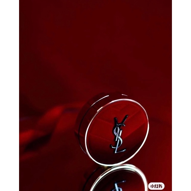 Cushion YSL vỏ đen mini và full size màu 020 cho da trung bình sáng