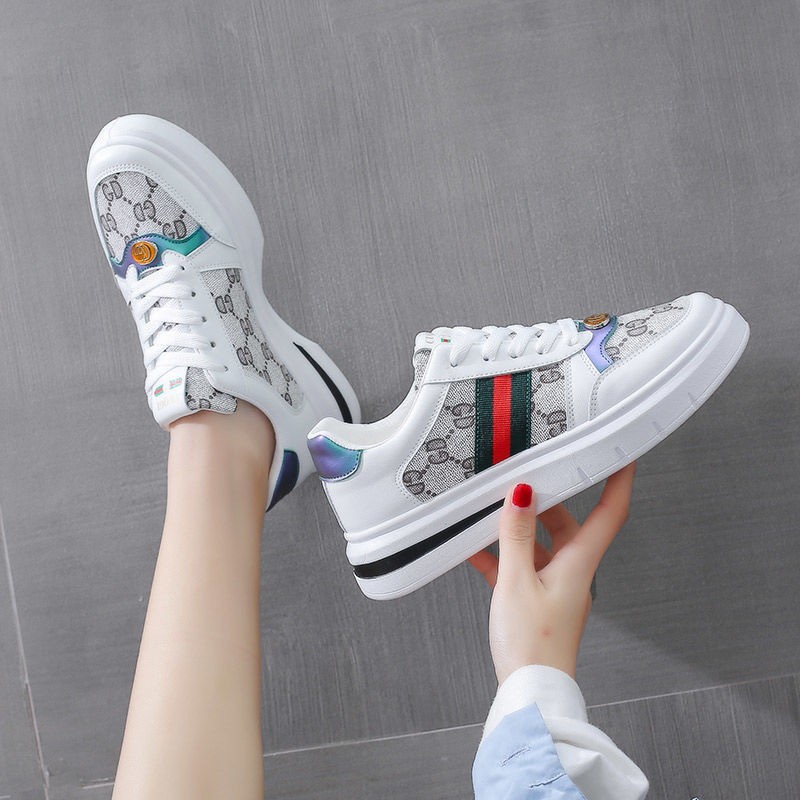 Giày Nữ, Giày Sneaker Nữ GC Kẻ Sọc Chữ GD Hot Trent TD 132