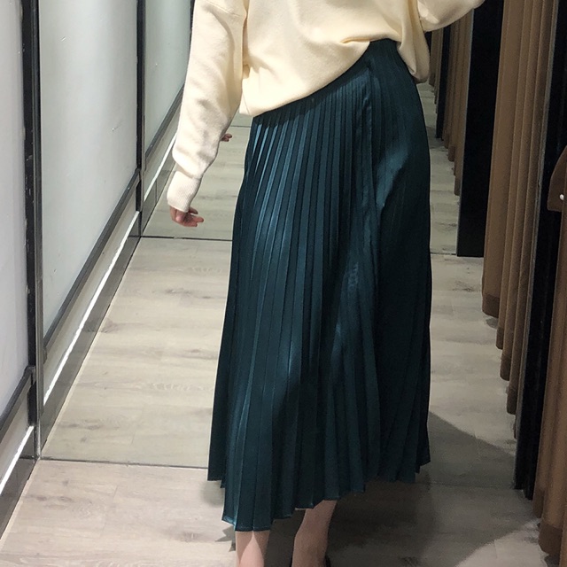 Chân váy xếp ly màu xanh midi Zara mẫu 2019(Pleated Skirt)