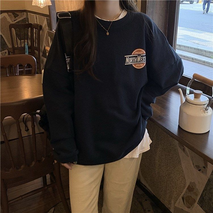 Áo thun nữ tay dài dáng rộng in hình mới