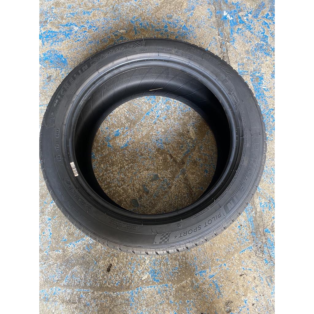 Lốp Michelin 245/45R18 Pilot Sport 4