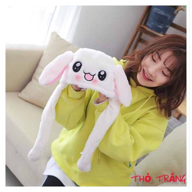 Mũ tai thỏ giật dây cử động.