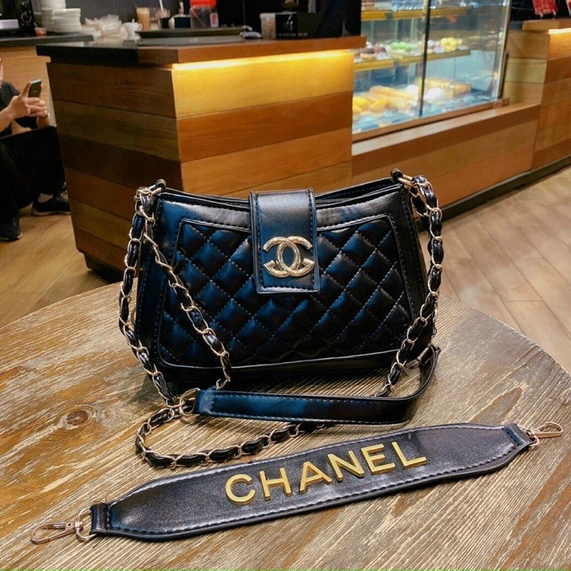 Túi Đeo Chéo Cặp Nách Dập Logo Vàng Sang Chảnh | BigBuy360 - bigbuy360.vn