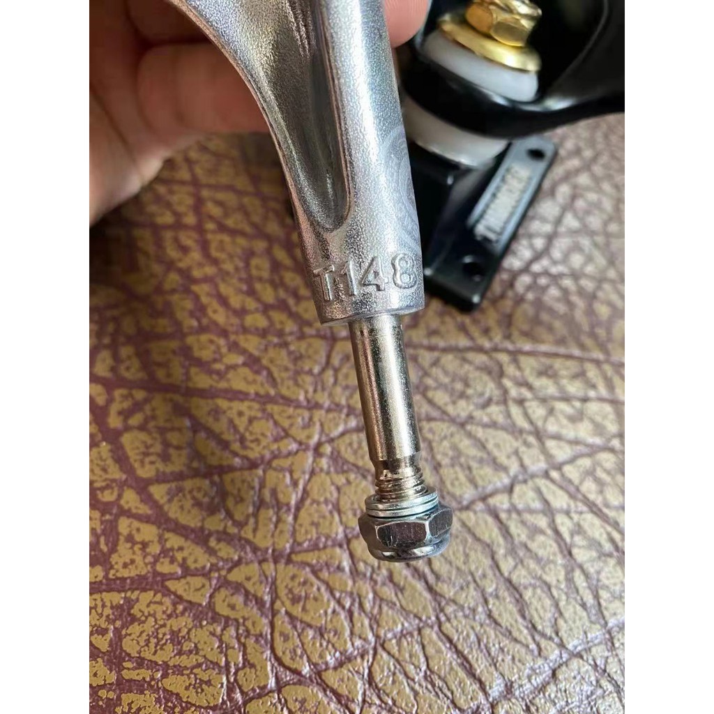 THUNDER  truck skateboard truck 2pcs Phụ Kiện Đinh Vít Siêu Nhẹ Cho Ván Trượt 148mm