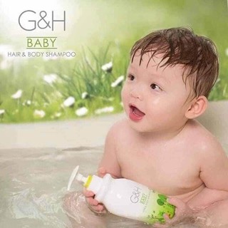 sữa tắm gội em bé