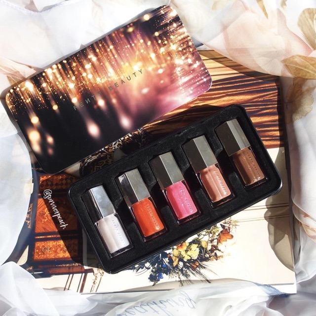 Set 5 thỏi bóng Fenty Beauty Glossy Posse Mini Gloss Bomb  + 2% phí bán hàng