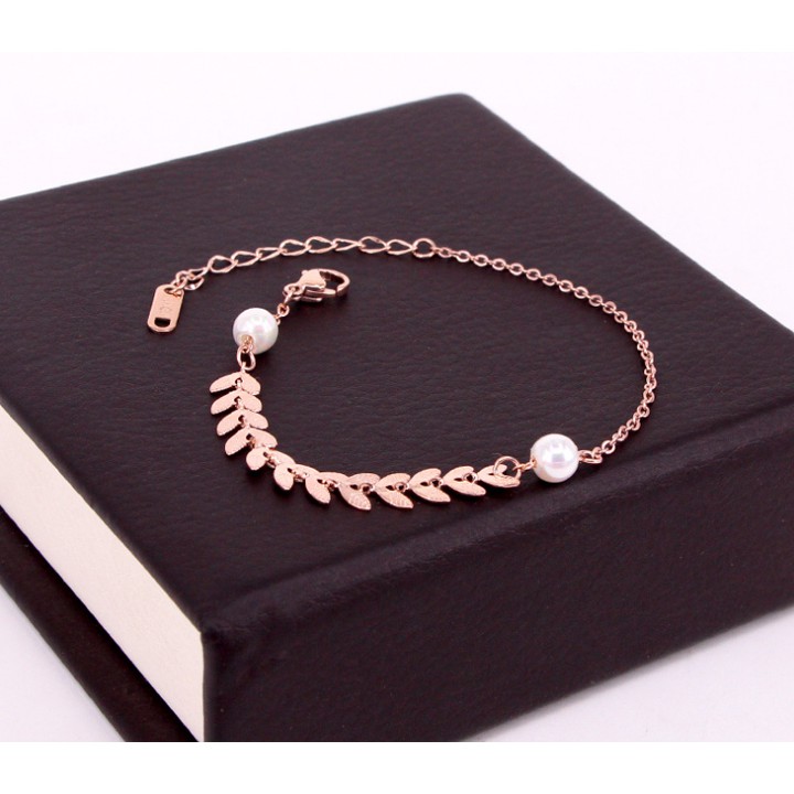 Lắc tay nữ titan kiểu chiếc lá siêu đẹp, bền màu, hợp thời trang, dễ phối đồ