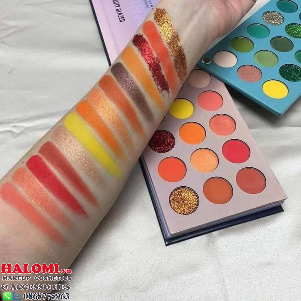 Bảng màu mắt 60 ô Beauty Glazed Color Board bao gồm 4 bảng nhỏ 15 ô với đủ tone màu phổ biến dễ makeup lên tone lâu trôi