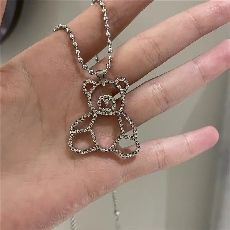 Dây chuyền gấu to đính hạt dây bi mặt to