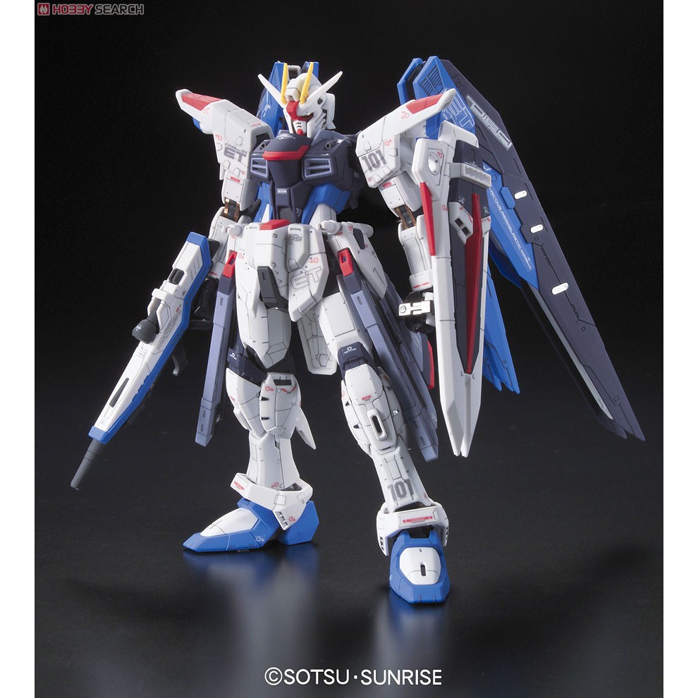 [Bandai] Mô hình lắp ráp ZGMF-X10A Freedom Gundam (RG) (Gundam Model Kits)