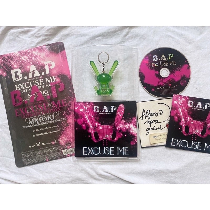 Bap B.A.P album nhật gồm CD và goods như hình.