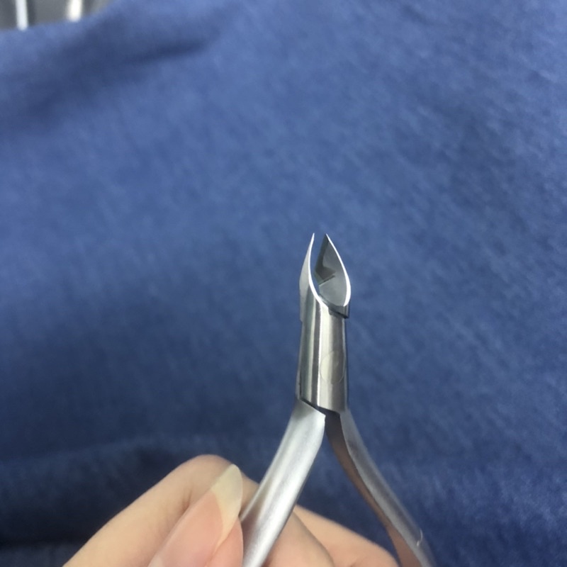 Kềm nhặt da cao cấp thép không gỉ - ANTOINE D.01