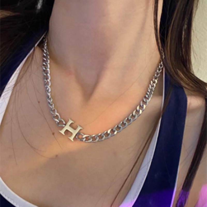 Vòng cổ Thép Titan Dày Không Phai Chữ H Phong Cách Hip hop Đường Phố Âu Mỹ Thời Trang Mùa Hè Mới Cho Nữ