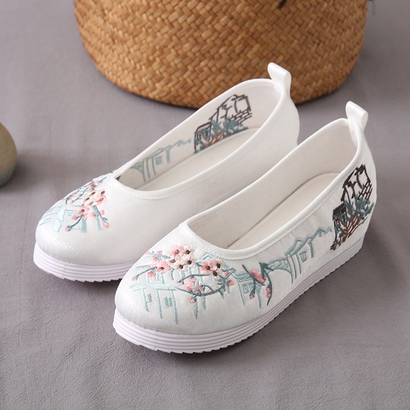 Giày cổ trang Trung quốc thêu hoa