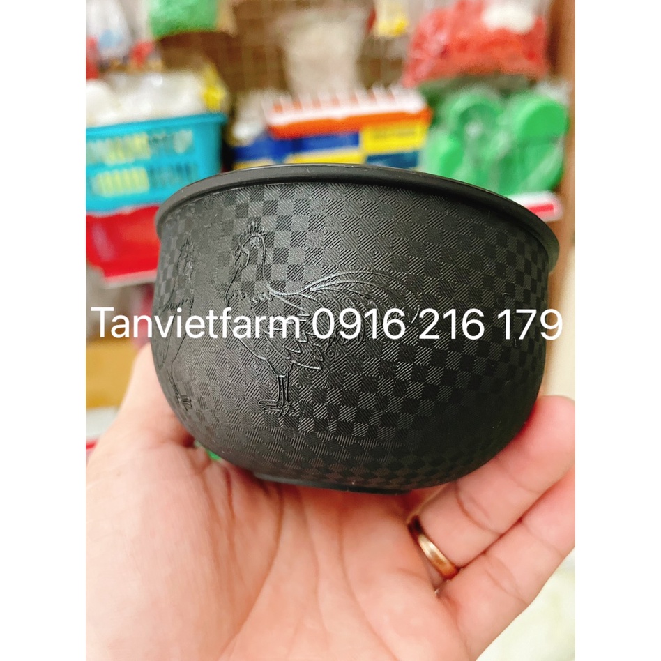Gáo dừa nhựa mẫu mới cho gà ăn