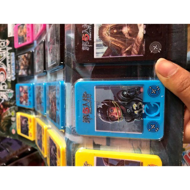 Vỉ 20 xếp hình đẩy