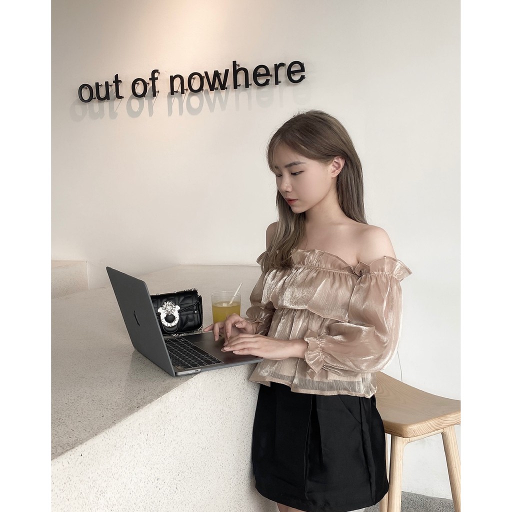 Áo croptop trễ vai vải phi bóng dáng xoè Enjouee Studios - BLOOMING TOP Beige