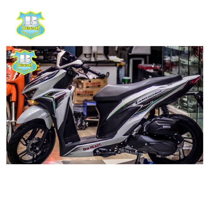 ( Quí khách vui lòng mang ra tiệm cho thợ dán ) Tem vario 150 FI trắng