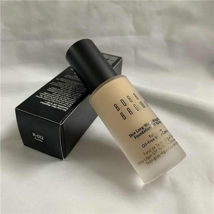 Kem nền Bobbi Brown Skin Long Wear Weightless Foundation SPF 15
