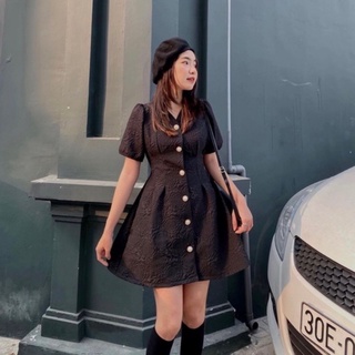 Đầm - váy trắng vải gấm cúc bạc lưng chun 😘 fb ảnh thật của mad