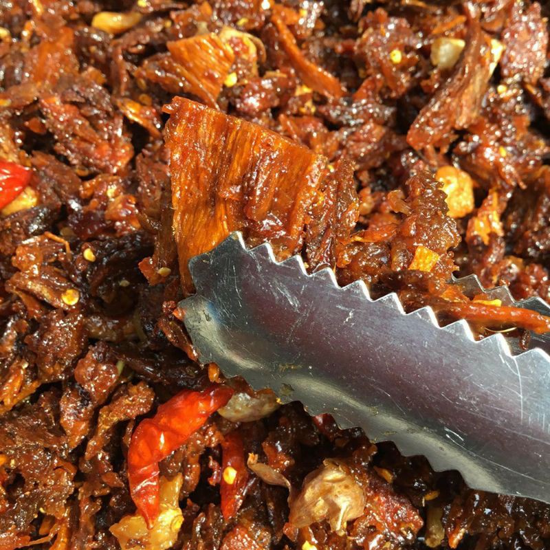 Khô bò vụn Hồng Ngự 500Gr rim tỏi ớt mật ong, đặc sản thị bò khô ngon