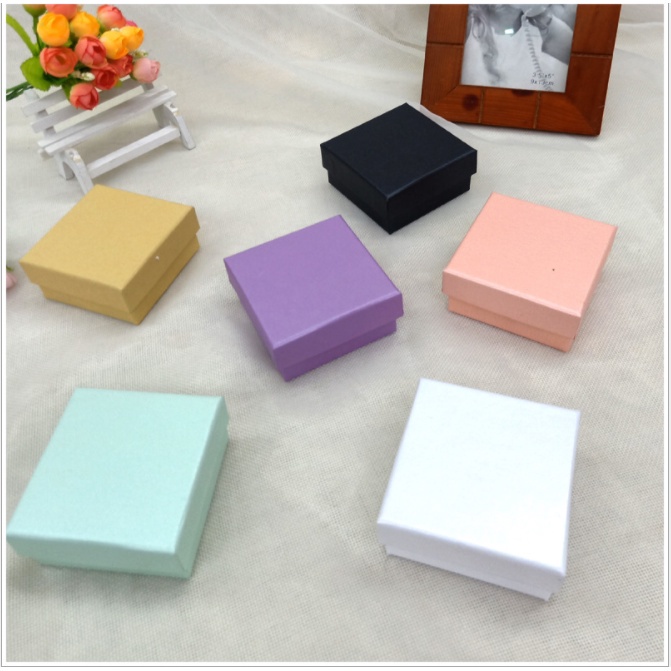Hộp Bao bì Hộp Kỹ thuật Trơn đựng trang sức Nhẫn, Kim Cương, Bông tai nhỏ, Nhiều màu  5 * 5 * 3 cm