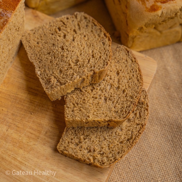 [Mã 77FMCGSALE1 giảm 10% đơn 250K] ( SHIP MIỀN NAM ) Bánh Mì Đen Nguyên Cám 100% EATCLEAN 550gram