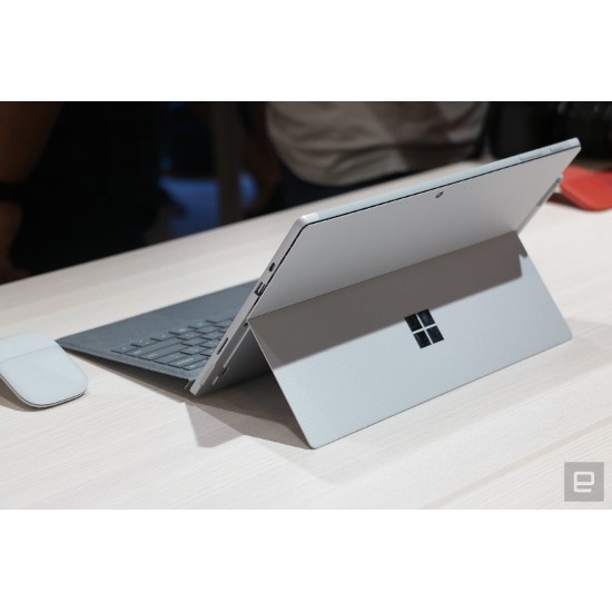 Microsoft Surface Pro 6 Intel® Core™ i5-8250U Ram 8GB SSD 128 +256GBGB | Kèm typer cover & Sạc chính hãng Tại Playmobile | BigBuy360 - bigbuy360.vn