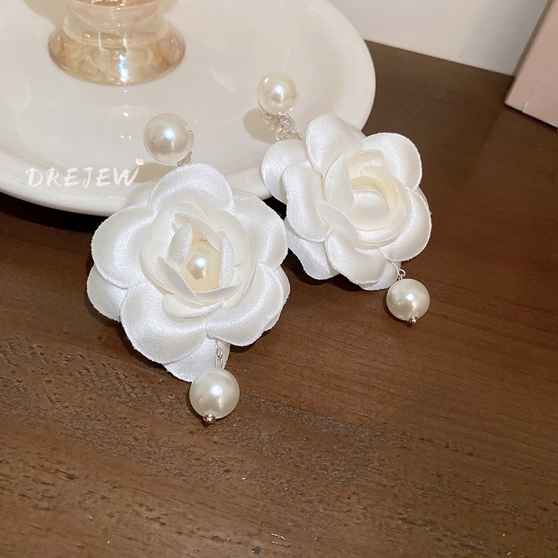 DREJEW Khuyên tai kẹp vành đính hoa ngọc trai siêu độc đáo thời trang Hàn Quốc
